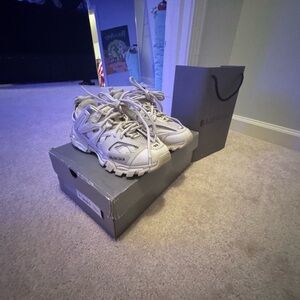 white balenciaga tracks